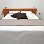 Elena Aparthotel 3*