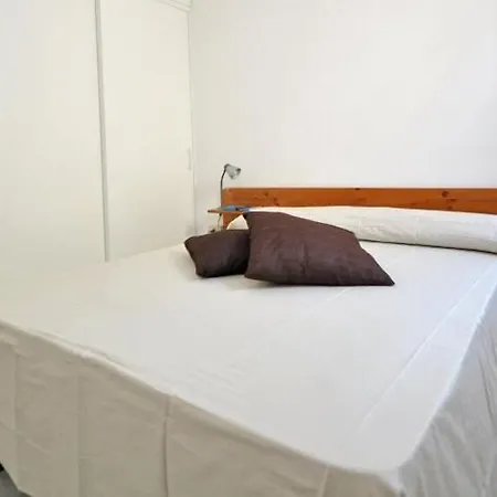 Elena Aparthotel